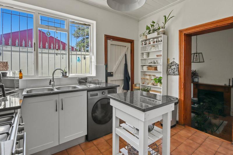 To Let 1 Bedroom Property for Rent in Observatory Western Cape